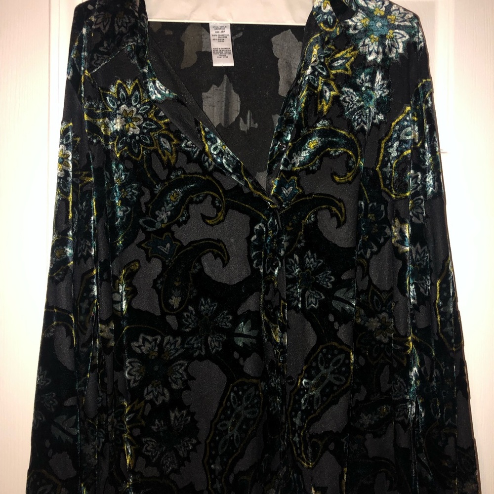 Loose button up